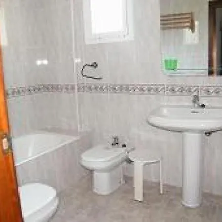 Komfortable Ferienwohnung Mit Ueberdachtem Balkon