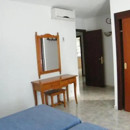 Apartment Komfortable Ferienwohnung Mit Ueberdachtem Balkon